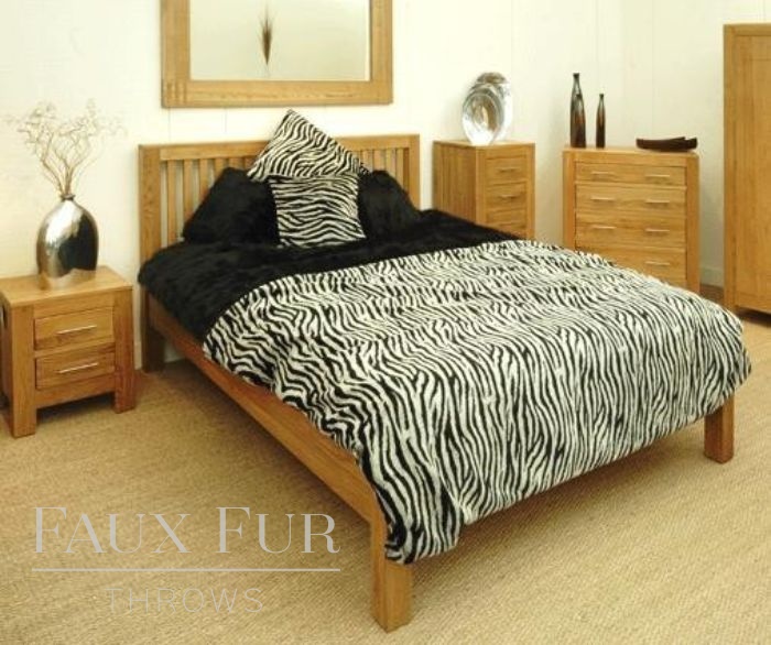 Montain Zebra Faux Fur throw - bed setting