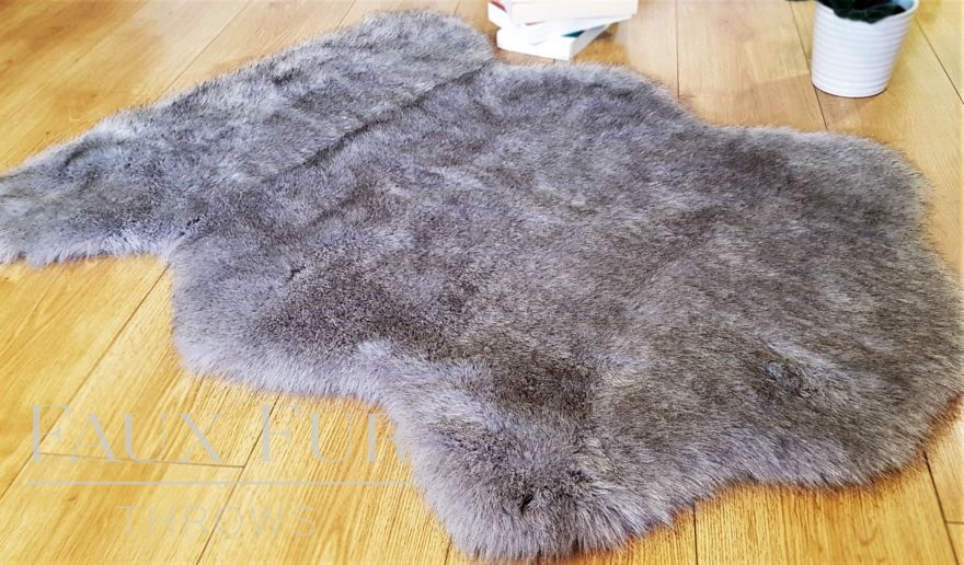 Tissavel Grey Faux Fur Rug