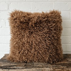 Coussin en fausse fourrure mongole crème | Coussins en fourrure bouclée crème |