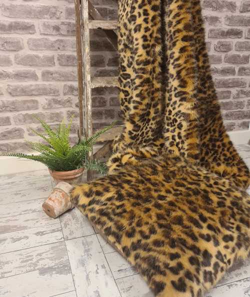 Leopard print bedspreads