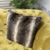 Coussin en fausse fourrure de chinchilla foncé | Coussins et oreillers en fourrure de chinchilla