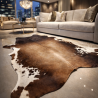 Grande peau de vache naturelle | Tapis en peau de vache marron et blanche | Poils bruns sur la peau