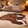 Tapis en peau de vache marron et blanche | Grandes peaux de vache