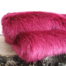 UITVERKOOP! Magenta Faux Fur Bed Runner | Felroze Fur Bed Runner