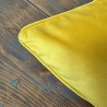 Cuscini Decorativi in Velluto Giallo Senape | Cuscini in Velluto Giallo Semplice