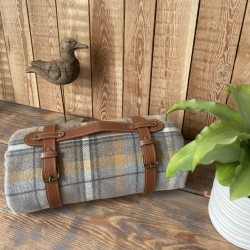 Coperta da viaggio imbottita portatile con manico per il trasporto Tartan grigio