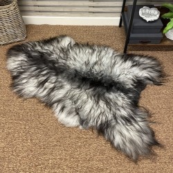 Tapis en peau de mouton grise, peau de mouton islandaise grise naturelle